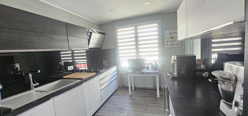 Appartement - 100 m² - 3 pièces