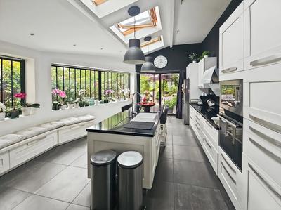 Maison - 120 m² - 4 pièces