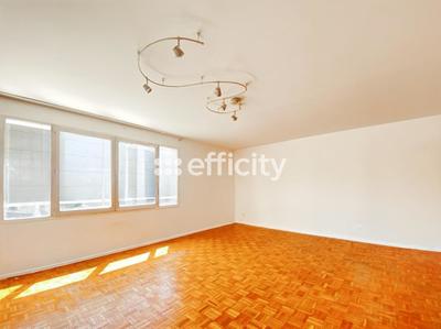 Appartement ancien - 92 m² - 4 pièces