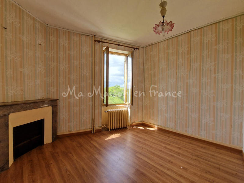Maison - 115 m² - 9 pièces
