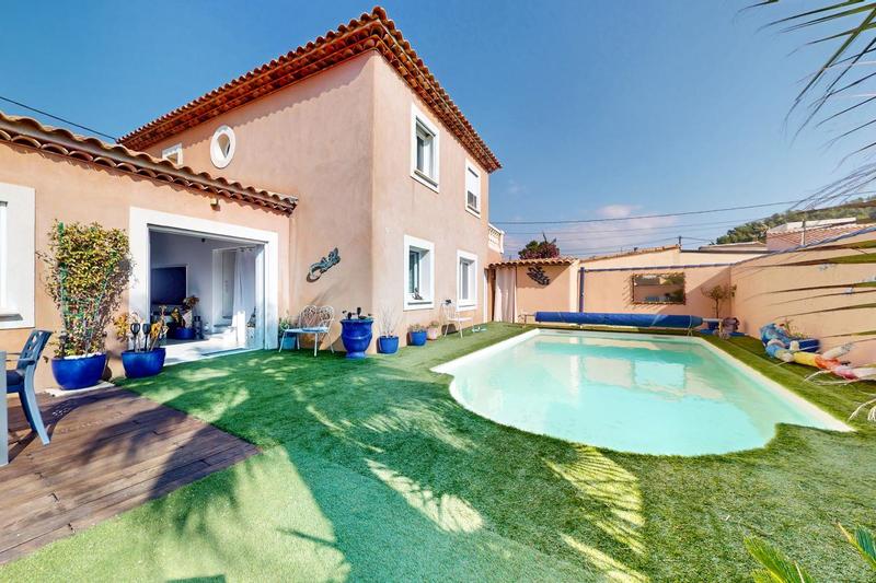 Maison - 145 m² - 6 pièces