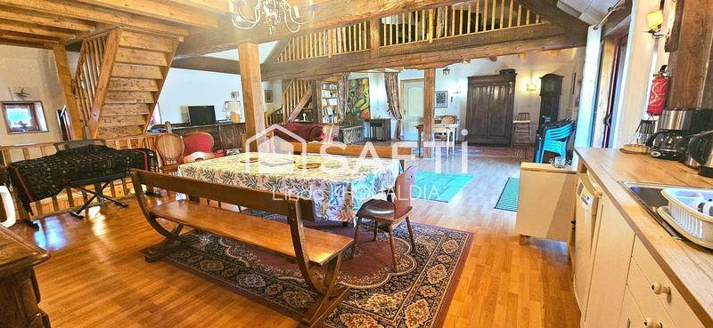 Maison - 175 m² - 5 pièces