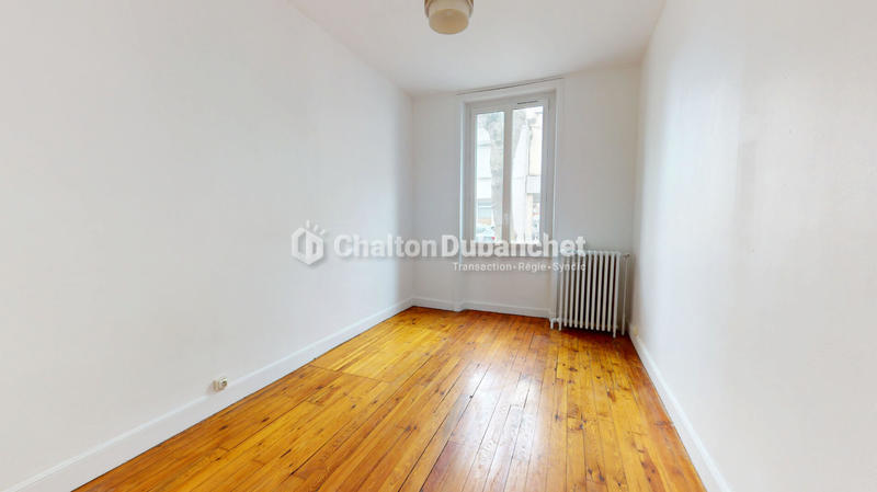 Appartement - 85 m² - 3 pièces