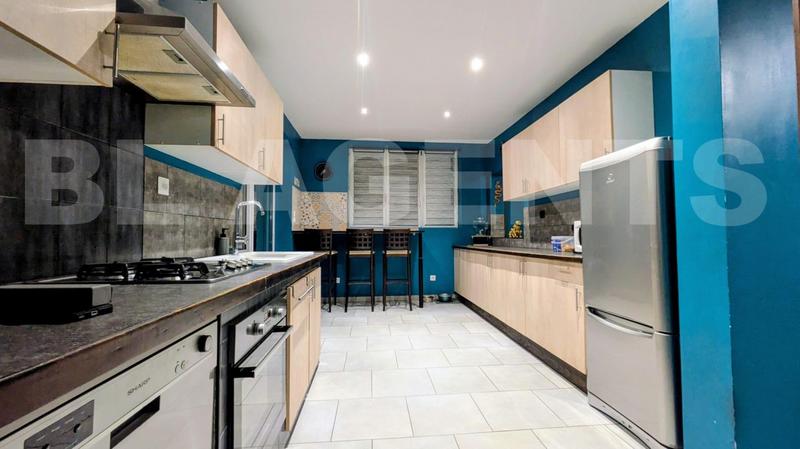 Maison - 170 m² - 8 pièces