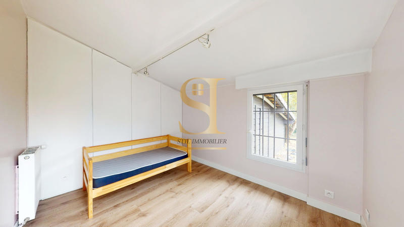 Maison - 94 m² - 5 pièces