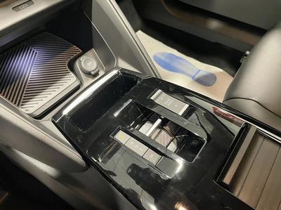 Citroën C4 III (2) 1.2 Hybrid 145 Dcs6 Max