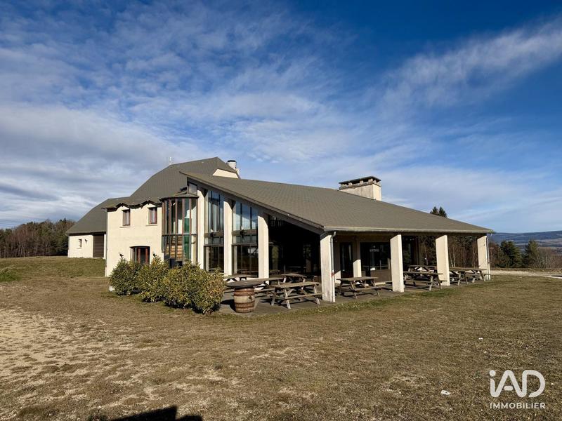 Local commercial - 352 m²