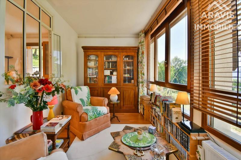 Appartement - 100 m² - 4 pièces