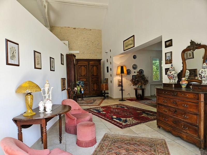 Maison - 350 m² - 8 pièces