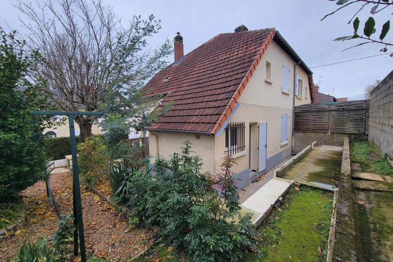 Maison - 83 m² - 4 pièces