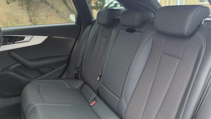 Audi A4 Avant 2.0 Tdi Mild Hybrid 204 s tronic7 s-Line - Garantie constructeur