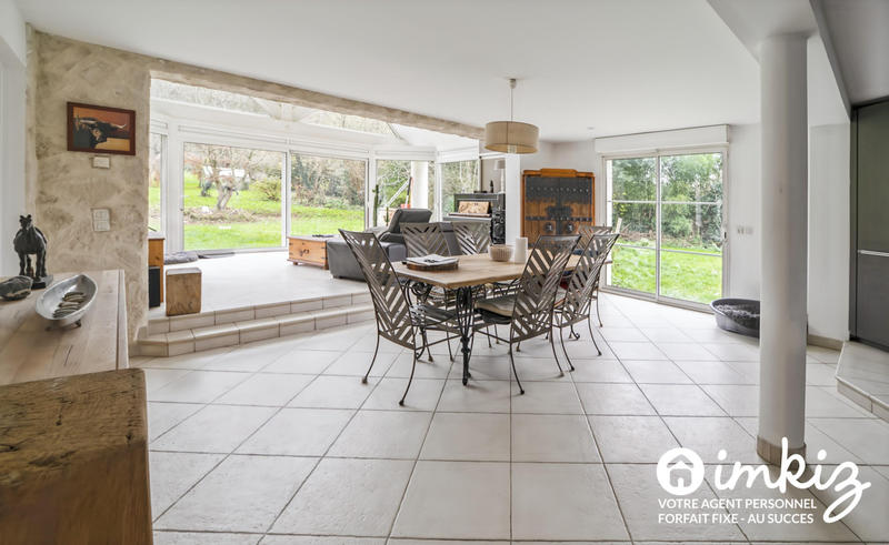 Maison - 180 m² - 7 pièces