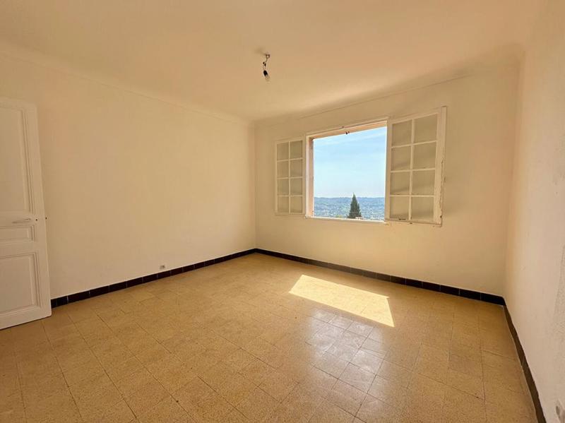 Maison - 96 m² - 6 pièces