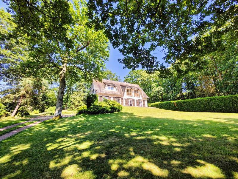 Maison - 170 m² - 7 pièces