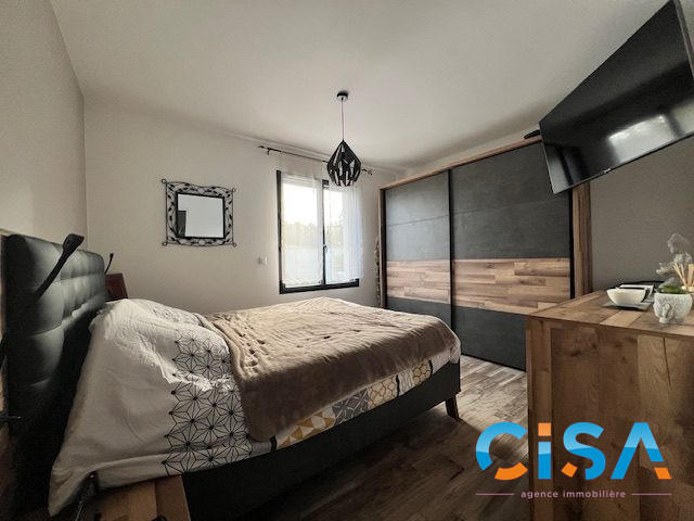 Villa - 211 m² - 8 pièces