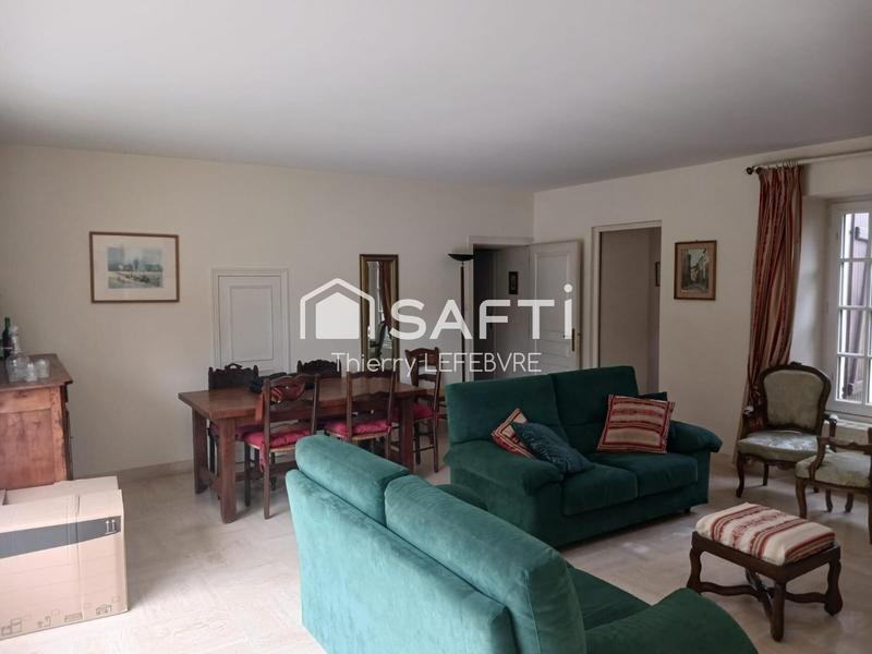 Maison - 223 m² - 7 pièces