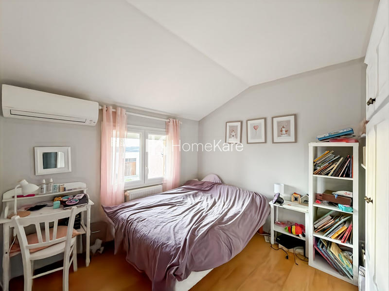 Maison - 165 m² - 6 pièces