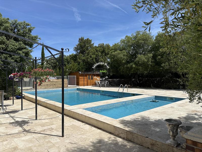 Bastide - 235 m² - 9 pièces