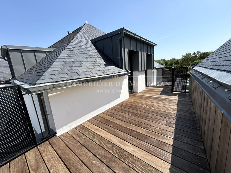 Maison - 205 m² - 8 pièces