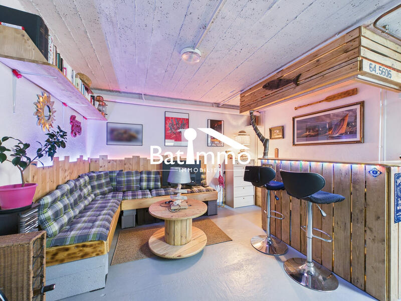 Maison traditionnelle - 90 m² - 5 pièces