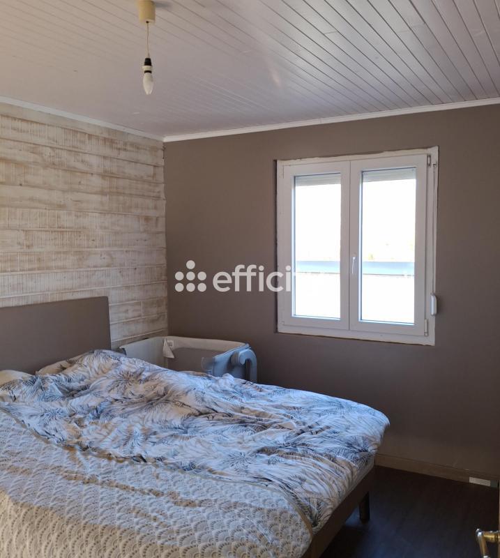 Maison - 152 m² - 8 pièces