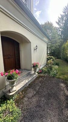 Propriété - 200 m² - 8 pièces