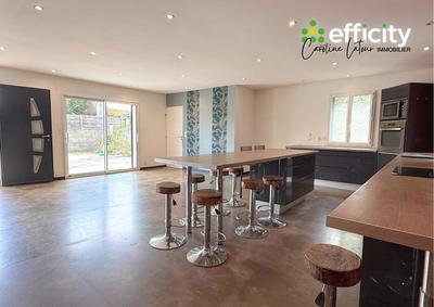 Maison - 152 m² - 6 pièces