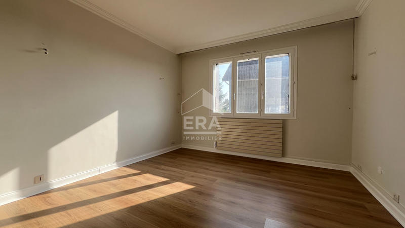 Maison - 122 m² - 7 pièces