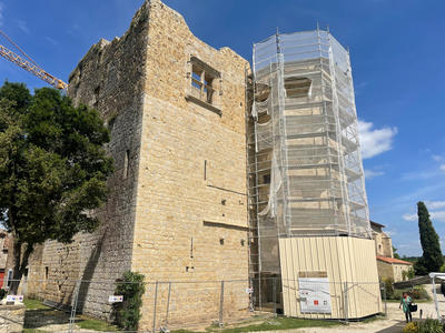 Maison de village - 340 m² - 1 pièce