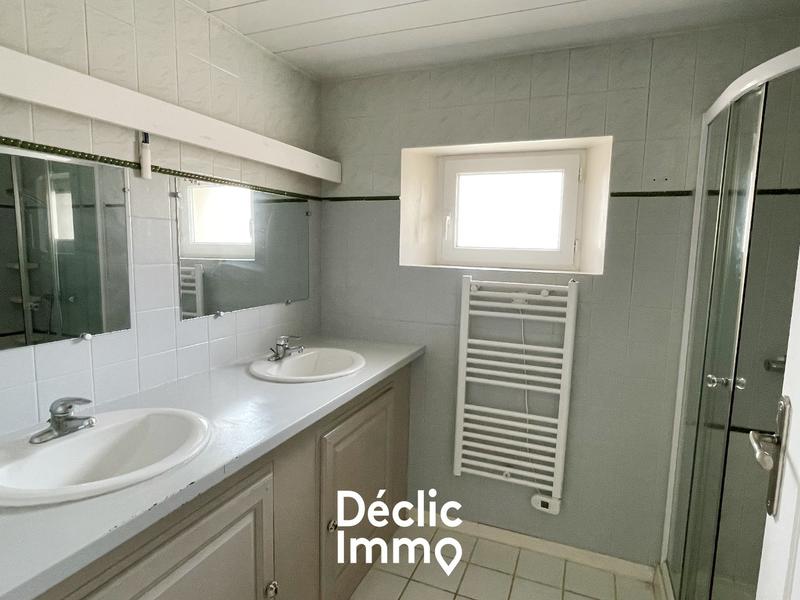 Maison - 338 m² - 8 pièces