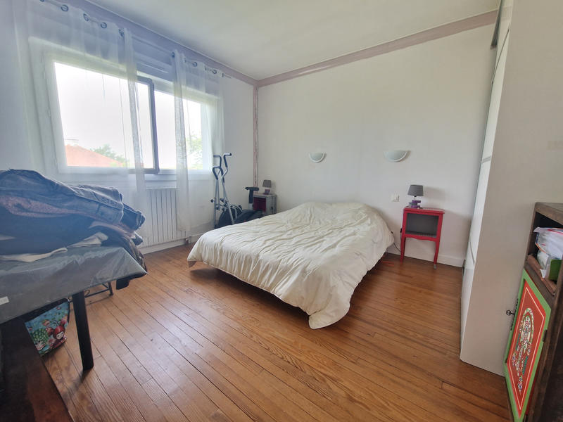 Maison - 204 m² - 7 pièces