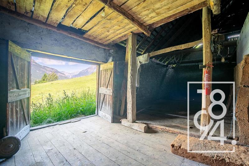 Maison - 300 m² - 4 pièces