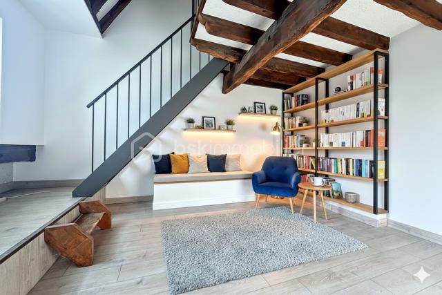 Maison - 260 m² - 9 pièces