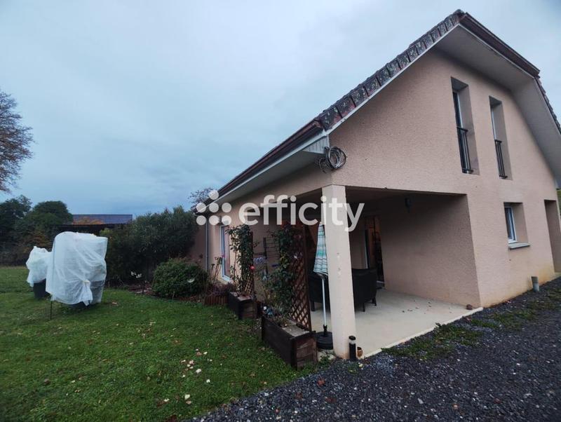 Pavillon - 210 m² - 8 pièces