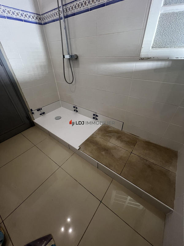 Appartement - 77 m² - 4 pièces