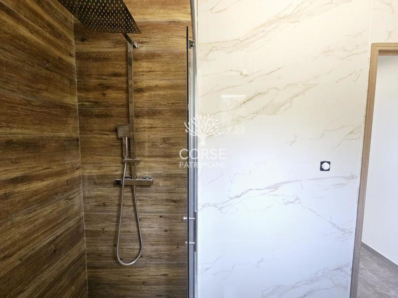 Maison - 84 m² - 4 pièces