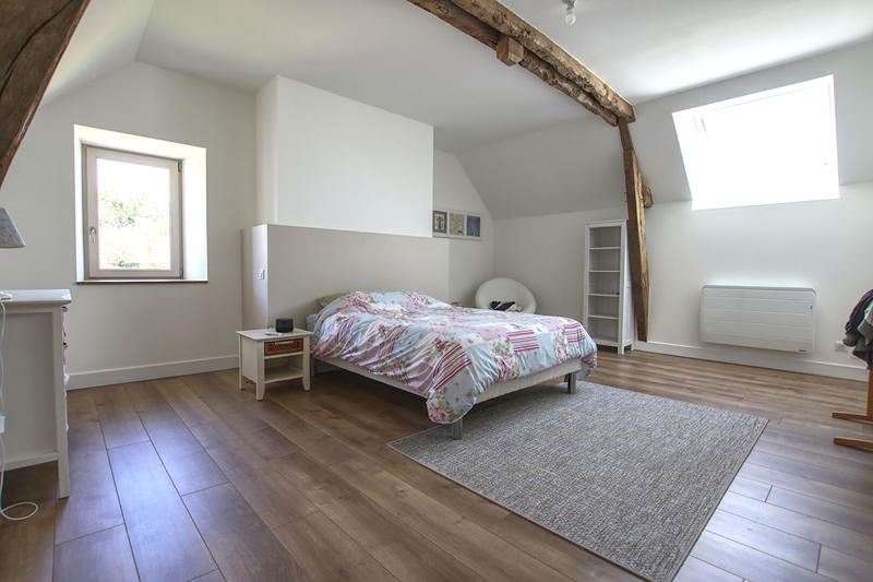 Maison - 215 m² - 8 pièces