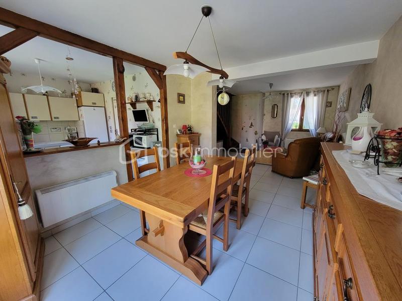 Maison - 92 m² - 5 pièces