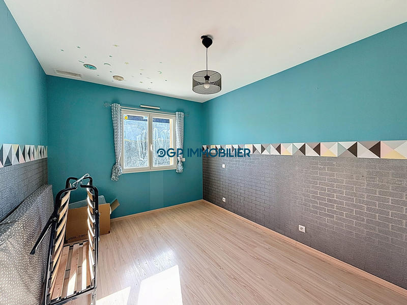 Maison - 122 m² - 4 pièces