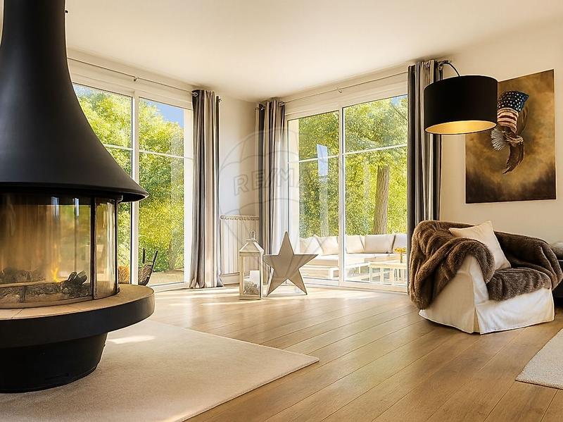 Maison - 169 m² - 7 pièces