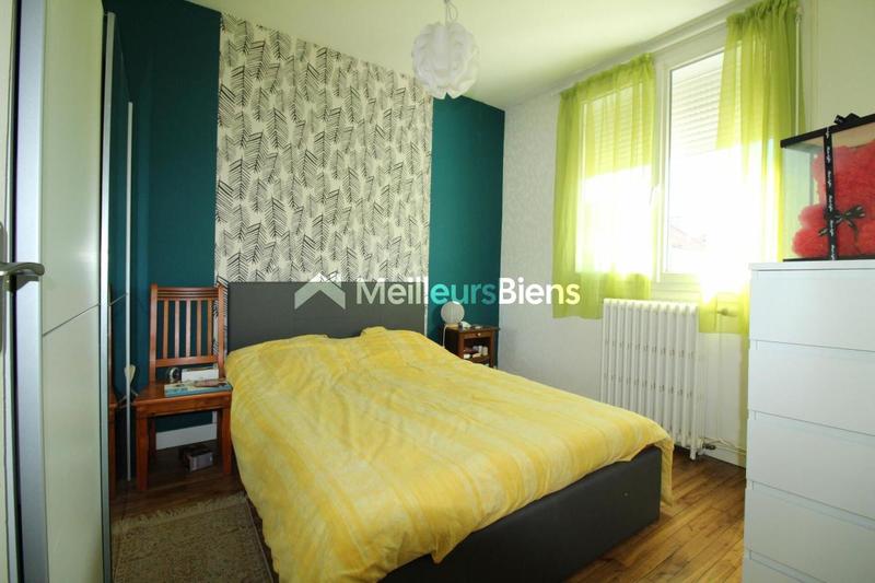 Maison - 93 m² - 5 pièces
