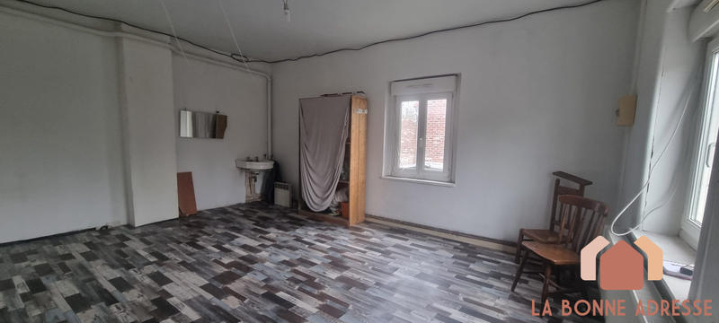 Maison - 310 m² - 9 pièces