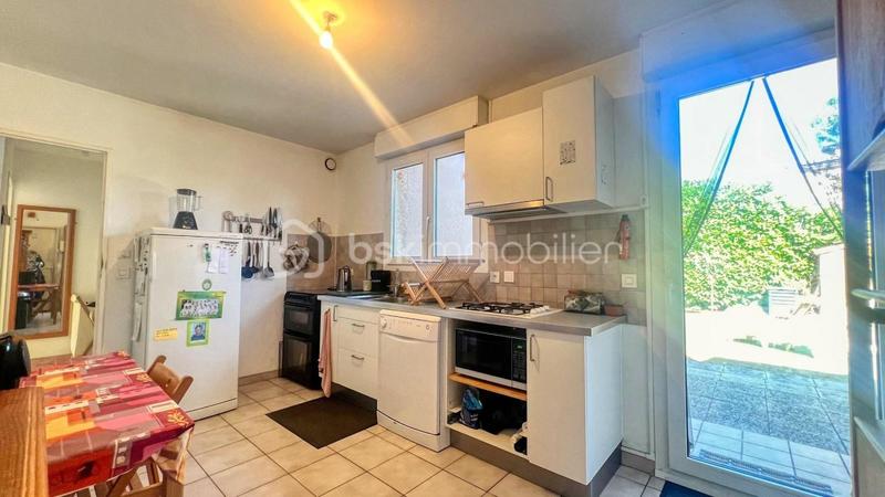 Demeure - 113 m² - 5 pièces