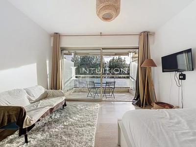 Studio - 23 m² - 1 pièce