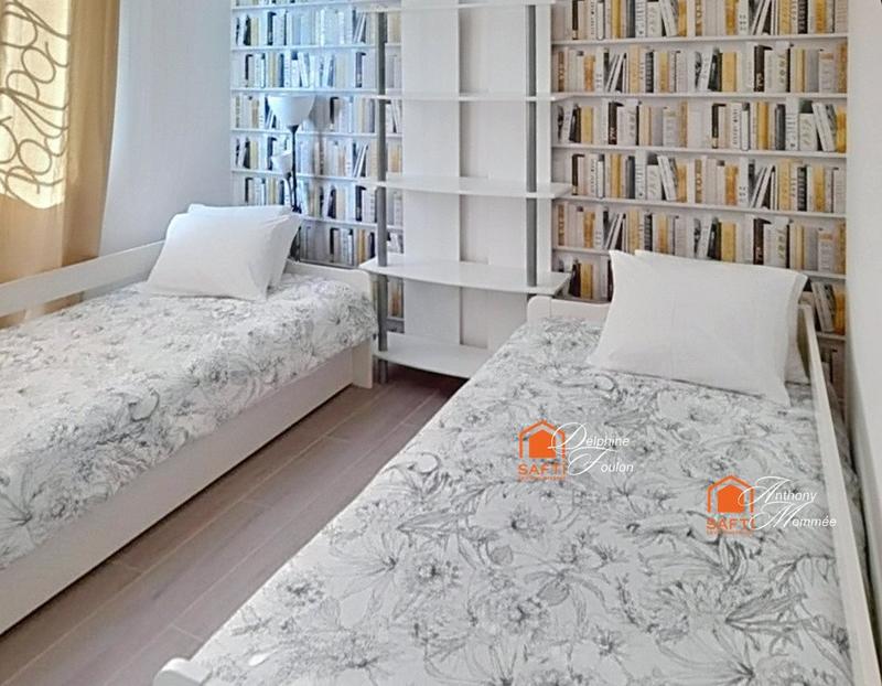 Maison - 234 m² - 10 pièces