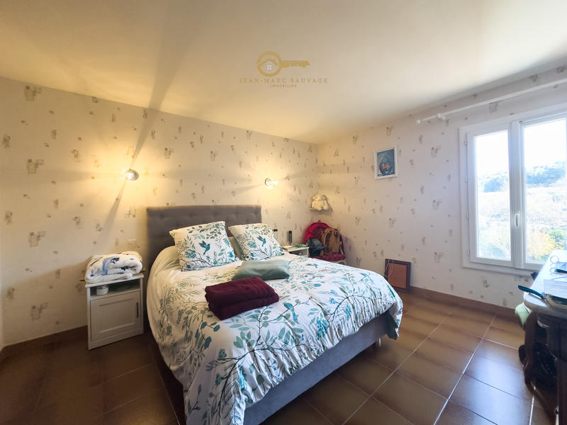 Propriété - 231 m² - 14 pièces