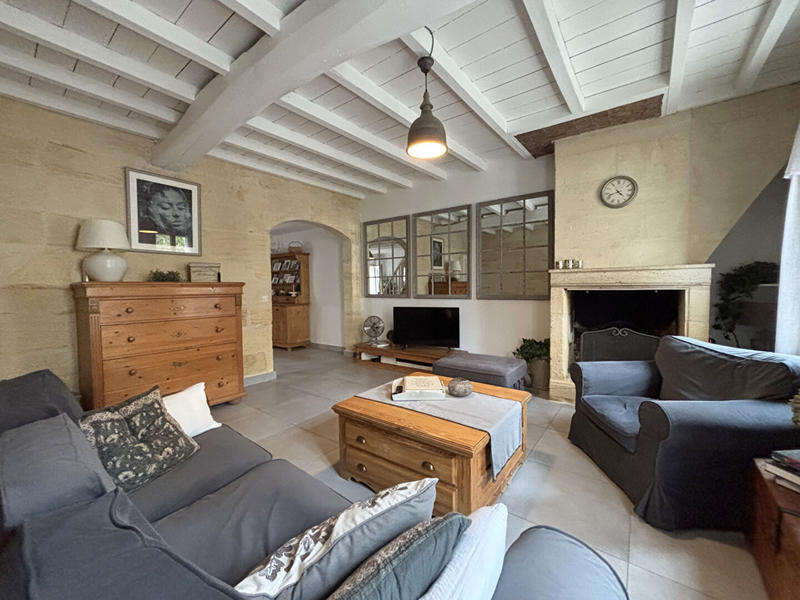 Maison - 98 m² - 4 pièces