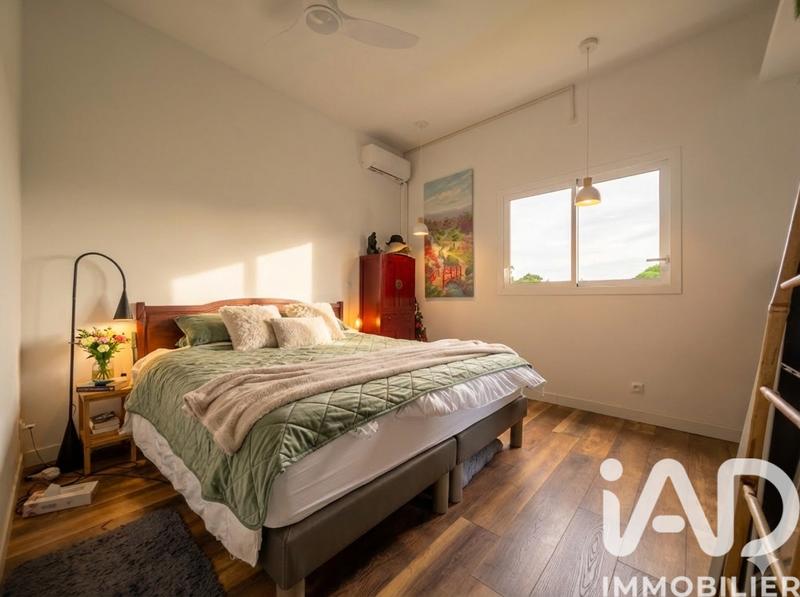 Maison - 270 m² - 11 pièces