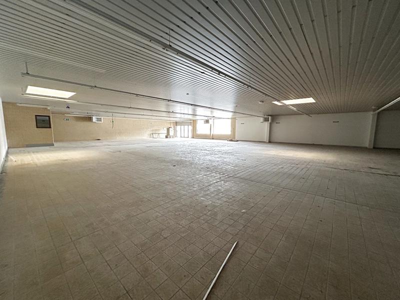 Local commercial - 1 000 m²