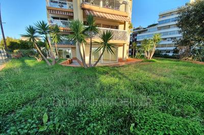 Appartement - 96 m² - 4 pièces